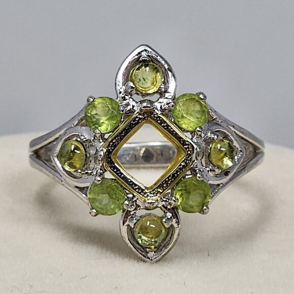 Antique Jewelry - Antique Sterling Silver Size 10 Green Peridot Cluster Ring